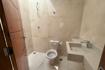 Lindo Sobrado Novo à venda Bairro do Parque São Domingos na Avenida General Charles de Gaulle 195,