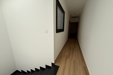 Lindo Sobrado Novo à venda Bairro do Parque São Domingos na Avenida General Charles de Gaulle 195,