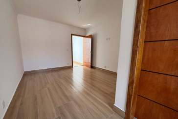 Lindo Sobrado Novo à venda Bairro do Parque São Domingos na Avenida General Charles de Gaulle 195,