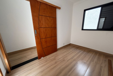 Lindo Sobrado Novo à venda Bairro do Parque São Domingos na Avenida General Charles de Gaulle 195,