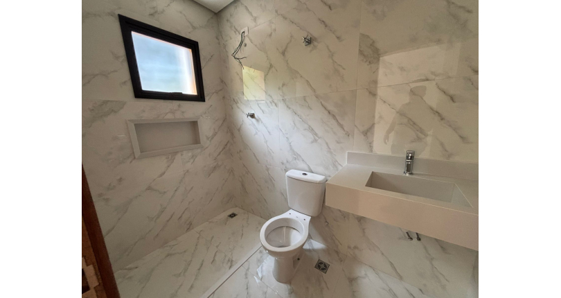 Lindo Sobrado Novo à venda Bairro do Parque São Domingos na Avenida General Charles de Gaulle 195,