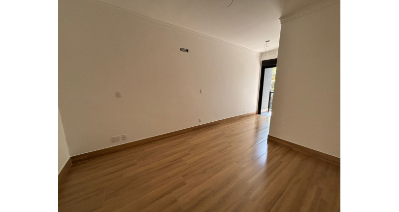 Lindo Sobrado Novo à venda Bairro do Parque São Domingos na Avenida General Charles de Gaulle 195,