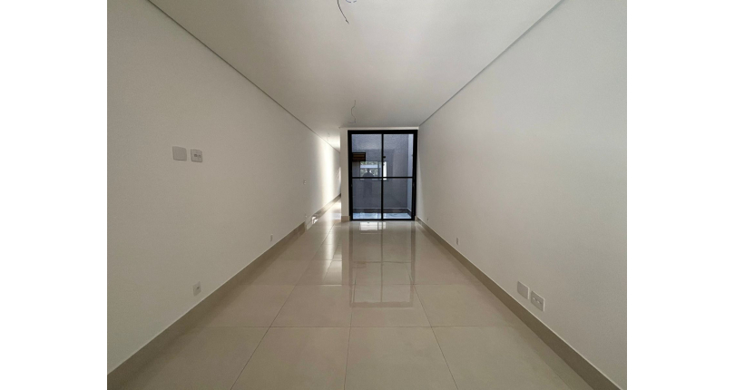 Lindo Sobrado Novo à venda Bairro do Parque São Domingos na Avenida General Charles de Gaulle 195,