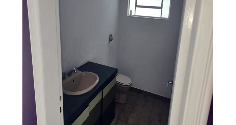 Sobrado à venda no Bairro da Chácara Inglesa na Rua Doutor João Batista Bernardes de Lima