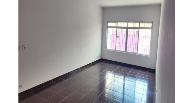 Sobrado à venda no Bairro da Chácara Inglesa na Rua Doutor João Batista Bernardes de Lima