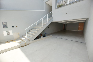 Lindo Sobrado Novo à Venda no Bairro do Parque São Domingos na Rua Martins Teotônio 64