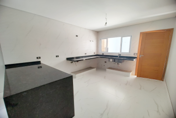 Lindo Sobrado Novo à Venda no Bairro do Parque São Domingos na Rua Martins Teotônio 64