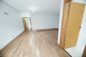 Lindo Sobrado Novo à Venda no Bairro do Parque São Domingos na Rua Martins Teotônio 64