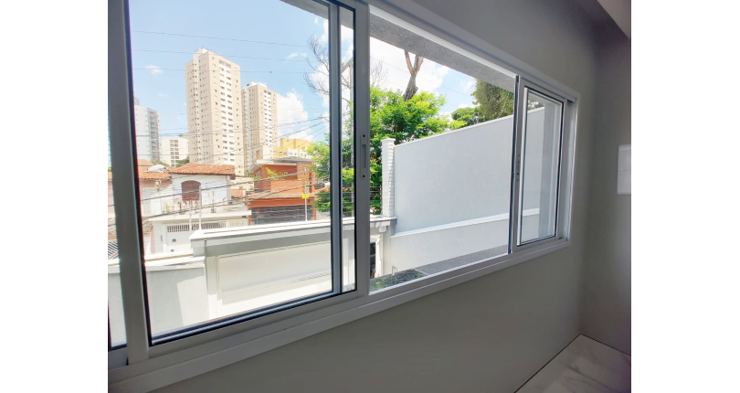 Lindo Sobrado Novo à Venda no Bairro do Parque São Domingos na Rua Martins Teotônio 64