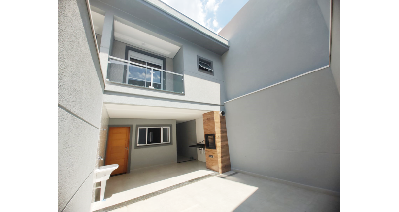 Lindo Sobrado Novo à Venda no Bairro do Parque São Domingos na Rua Martins Teotônio 64