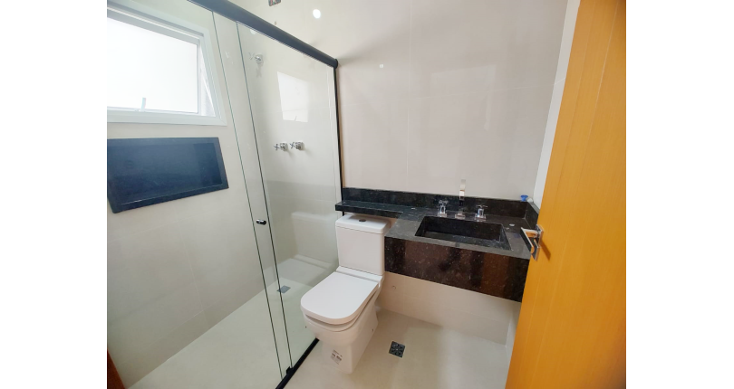 Lindo Sobrado Novo à Venda no Bairro do Parque São Domingos na Rua Martins Teotônio 64