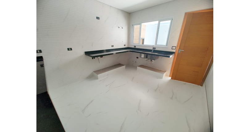 Lindo Sobrado Novo à Venda no Bairro do Parque São Domingos na Rua Martins Teotônio 64