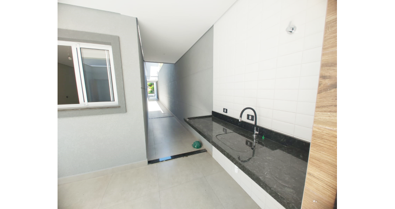 Lindo Sobrado Novo à Venda no Bairro do Parque São Domingos na Rua Martins Teotônio 64