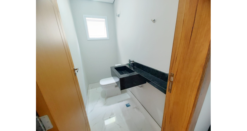 Lindo Sobrado Novo à Venda no Bairro do Parque São Domingos na Rua Martins Teotônio 64