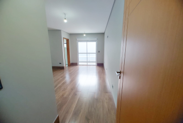 Lindo Sobrado Novo à Venda no Bairro do Parque São Domingos na Rua Martins Teotônio 82