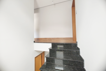 Lindo Sobrado Novo à Venda no Bairro do Parque São Domingos na Rua Martins Teotônio 82