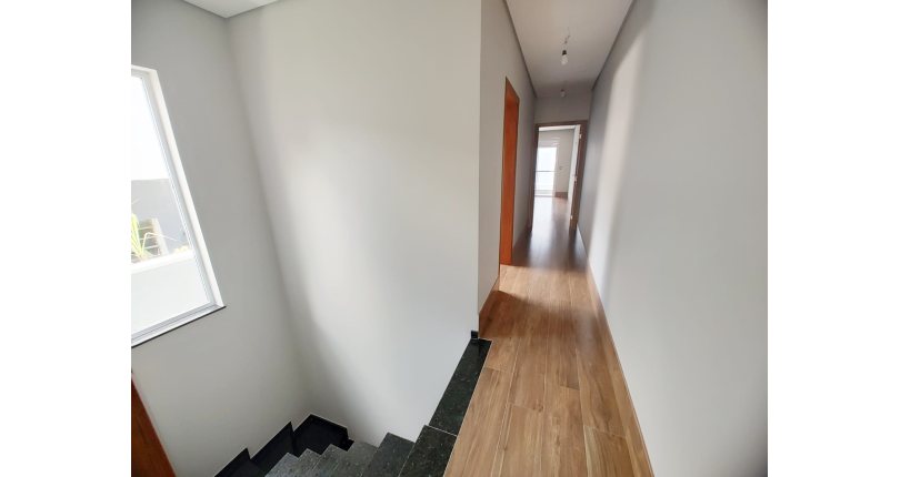 Lindo Sobrado Novo à Venda no Bairro do Parque São Domingos na Rua Martins Teotônio 82