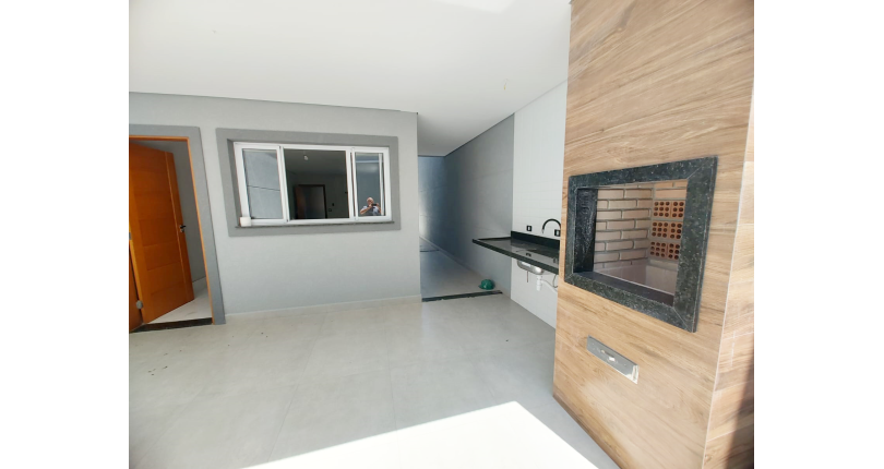 Lindo Sobrado Novo à Venda no Bairro do Parque São Domingos na Rua Martins Teotônio 82