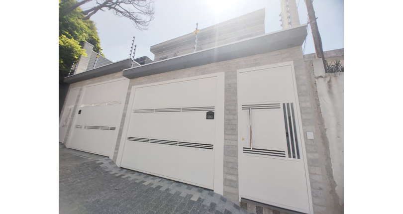 Lindo Sobrado Novo à Venda no Bairro do Parque São Domingos na Rua Martins Teotônio 82