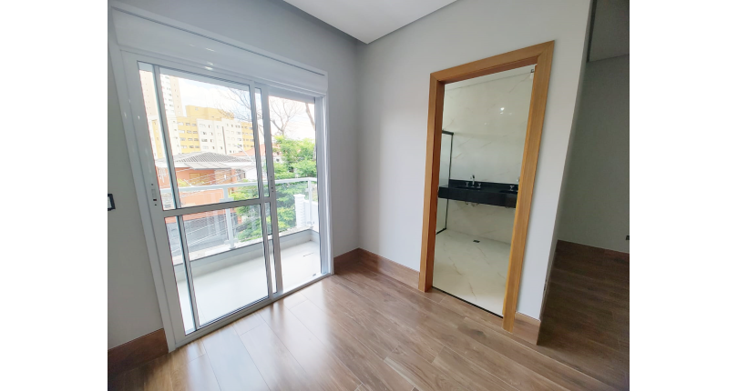 Lindo Sobrado Novo à Venda no Bairro do Parque São Domingos na Rua Martins Teotônio 82