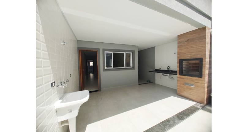 Lindo Sobrado Novo à Venda no Bairro do Parque São Domingos na Rua Martins Teotônio 82