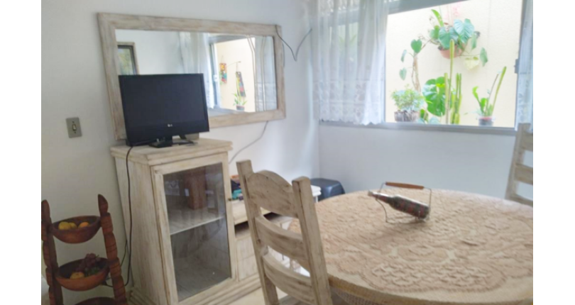  Sobrado à venda no Bairro do Jardim Regina na Rua Engenheiro Marcílio Cardoso 