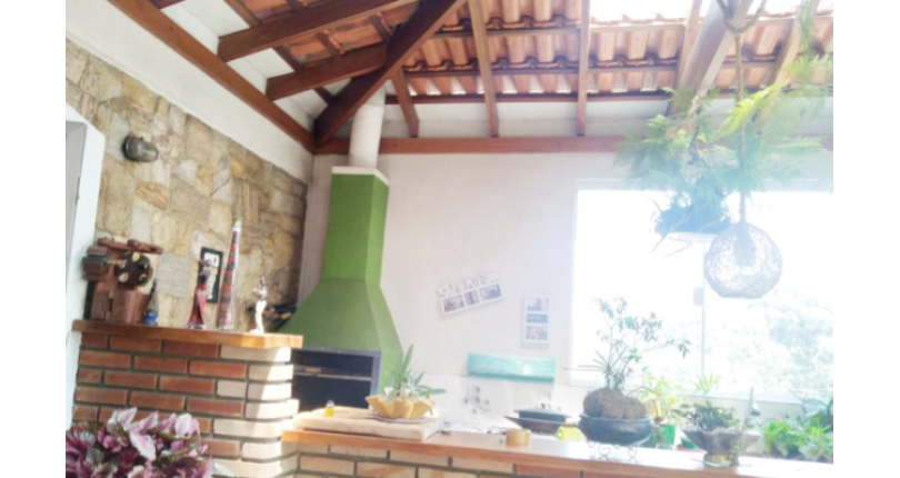  Sobrado à venda no Bairro do Jardim Regina na Rua Engenheiro Marcílio Cardoso 