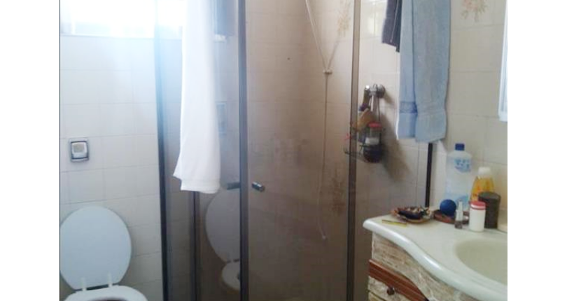  Sobrado à venda no Bairro do Jardim Regina na Rua Engenheiro Marcílio Cardoso 