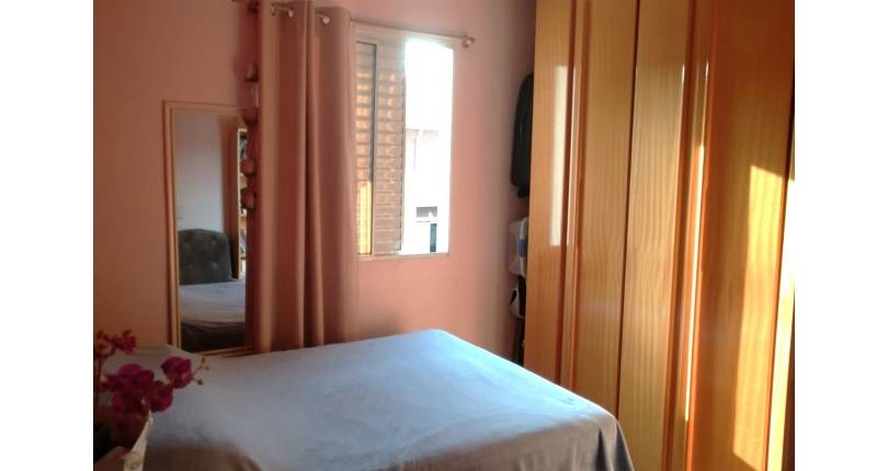 Lindo Sobrado à venda no Bairro do Jardim Jaraguá na Rua Francisco Bellazzi 120,