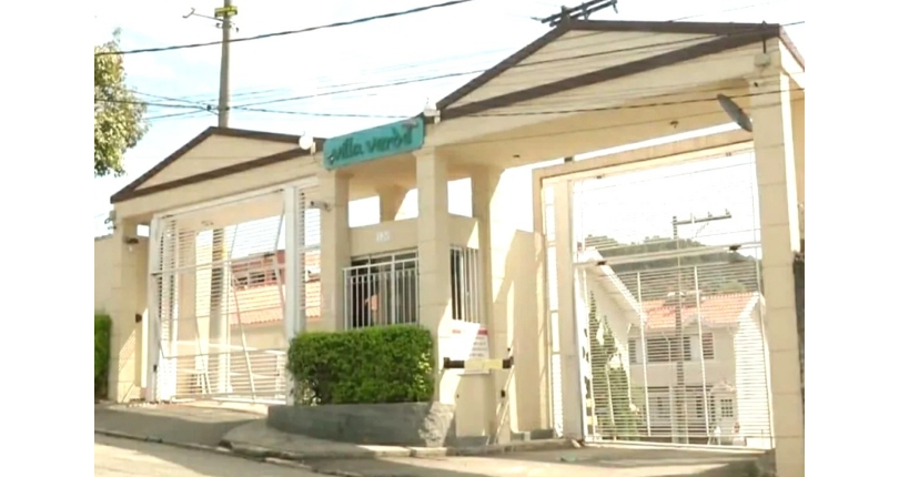 Lindo Sobrado à venda no Bairro do Jardim Jaraguá na Rua Francisco Bellazzi 120,