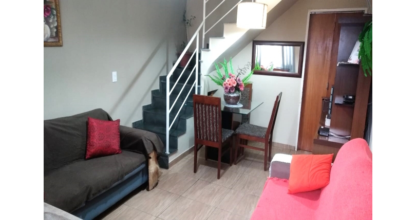 Lindo Sobrado à venda no Bairro do Jardim Jaraguá na Rua Francisco Bellazzi 120,