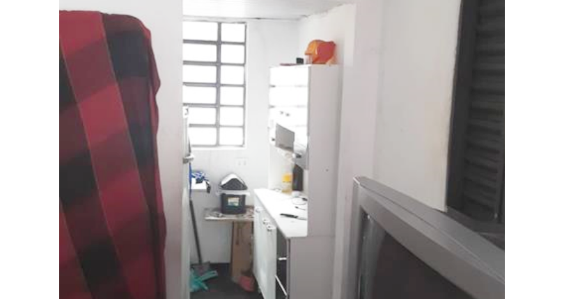 Casa para renda à venda no Bairro do Parque Anhangüera na Rua São Bernardino