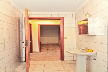 Sobrado à venda no Bairro do Parque São Domingos na Rua Dona Herminda Borba Attuy