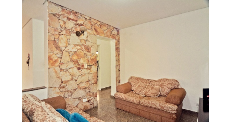 Sobrado à venda no Bairro do Parque São Domingos na Rua Dona Herminda Borba Attuy