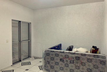 Casa à venda no Bairro do Jardim Mutinga na Rua Gustavo de Lacerda