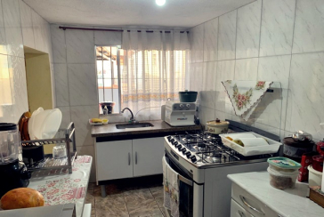 Casa à venda no Bairro do Jardim Mutinga na Rua Gustavo de Lacerda