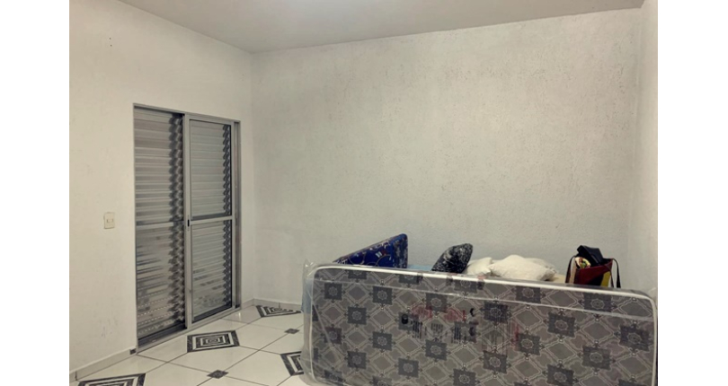 Casa à venda no Bairro do Jardim Mutinga na Rua Gustavo de Lacerda