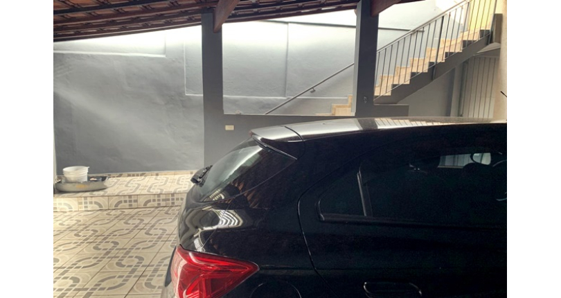 Casa à venda no Bairro do Jardim Mutinga na Rua Gustavo de Lacerda