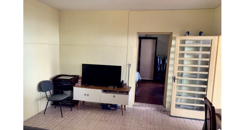 Casa à venda no Bairro do Jardim Mutinga na Rua Gustavo de Lacerda