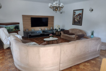 Excelente Sobrado à venda no Bairro do Jardim Mangalot na Rua General Lauro Cavalcanti de Farias