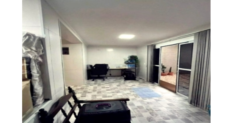 Sobrado à venda no Bairro do Jardim Mutinga na Rua Belo Jardim,