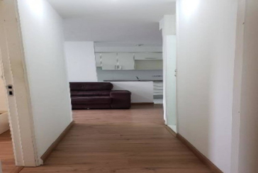  Apartamento à venda no Bairro do Jardim Belaura na Avenida dos Remédios 376,