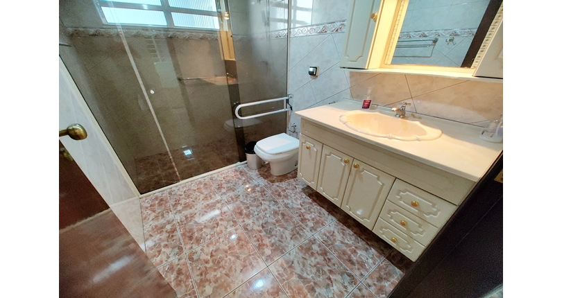 Casa Térrea à venda no Bairro da Vila Picinin na Rua Doutor Estevão Montebello