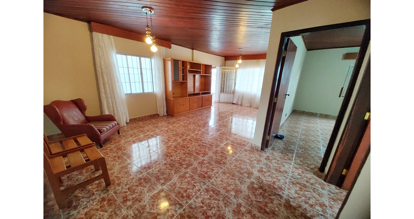 Casa Térrea à venda no Bairro da Vila Picinin na Rua Doutor Estevão Montebello