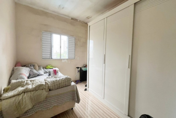 Bela Casa assobradada à venda no Bairro do Jardim Santa Lucrécia na Rua Pêra-Marmelo