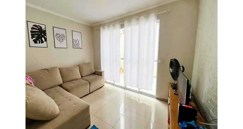 Bela Casa assobradada à venda no Bairro do Jardim Santa Lucrécia na Rua Pêra-Marmelo