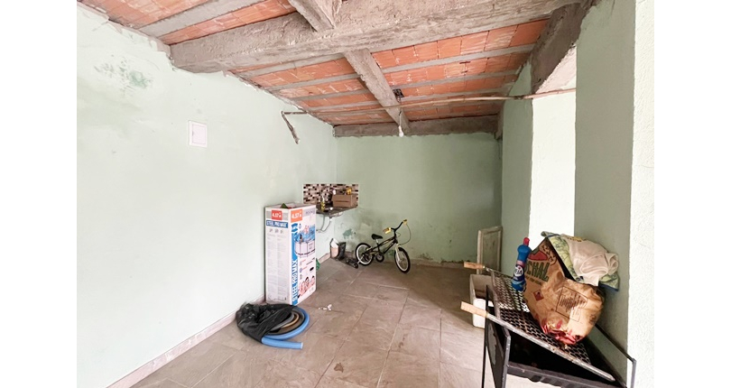 Bela Casa assobradada à venda no Bairro do Jardim Santa Lucrécia na Rua Pêra-Marmelo