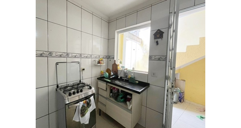 Bela Casa assobradada à venda no Bairro do Jardim Santa Lucrécia na Rua Pêra-Marmelo