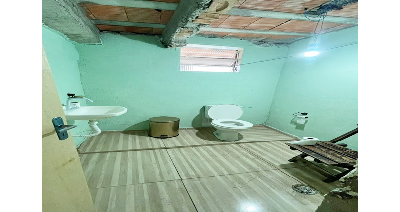 Bela Casa assobradada à venda no Bairro do Jardim Santa Lucrécia na Rua Pêra-Marmelo