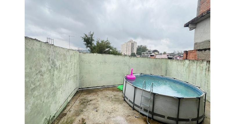 Bela Casa assobradada à venda no Bairro do Jardim Santa Lucrécia na Rua Pêra-Marmelo